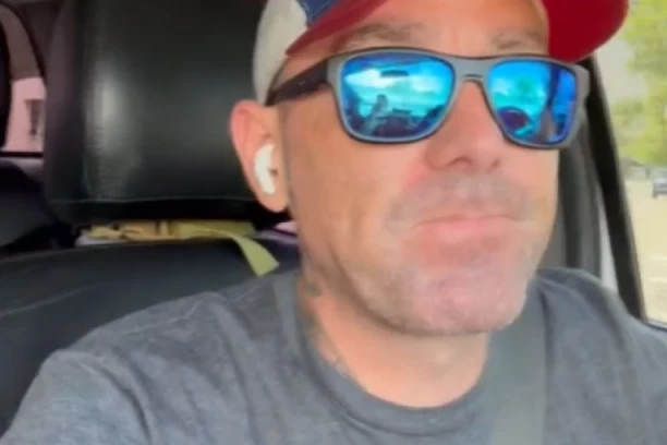 OVAJ ČOVEK NEMA FAKULTET,  ZARAĐUJE VIŠE OD MNOGIH!  Njegova priča će i vas inspirisati da pronađete svoj PUT (VIDEO)