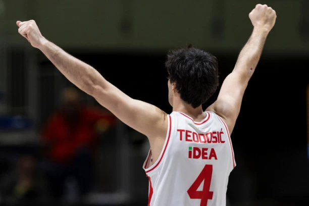 TEOVE ČAROLIJE! BEZ GLEDANJA, "KROZ UŠI", IZA GLAVE! Koji je NAJBOLJI POTEZ Miloševe karijere!? (ANKETA)