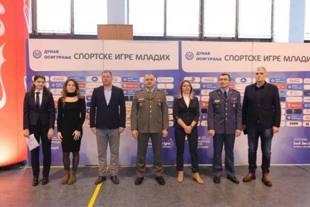 ODRŽANA MANIFESTACIJA SPORTSKE IGRE MLADIH: Vojna gimnazija bila domaćin ceremonije koja je okupila čelnike Vojske Srbije, sportiste i direktore škola