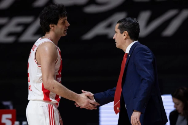 OGLASIO SE SFEROPULOS U VEZI TEODOSIĆEVE POVREDE! Zvezda Meridianbet možda izgubila VIŠE od utakmice!