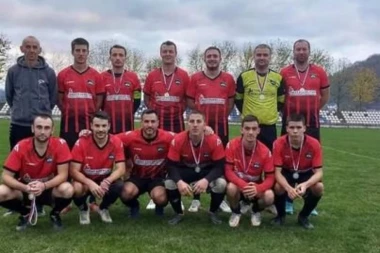 "JESENJI POST" AZBUKOVICE U PRVENSTVU: Situacija nije sjajna, ali niko u redovima kluba iz Crnče ne planira da izađe na teren sa belom zastavom!