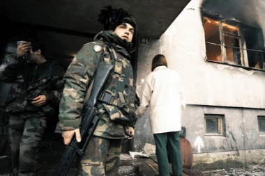 DVE DEVOJKE PRETUKAO PRIPADNIK ORUŽANIH SNAGA BIH: Detalji tuče u kafiću u Laktašima