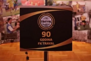 SLAVLJE U GRADU CARA LAZARA: Veliki jubilej - 90 godina postojanja FK Trayal! (VIDEO)
