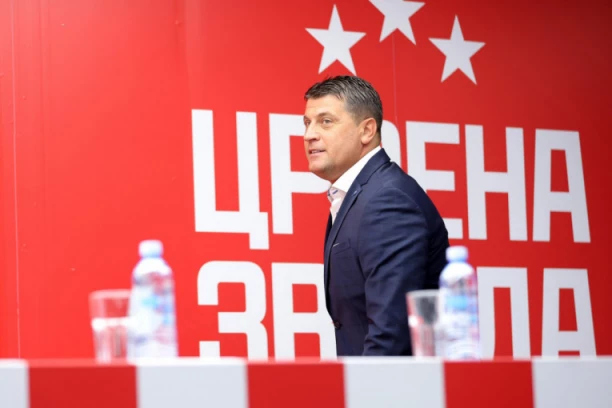 MILOJE SE VRATIO NA MARAKANU: Najbolji trener Crvene zvezde u XXI veku možda i ne bi bio tu gde jeste da nije bilo događaja od pre tri i po decenije!