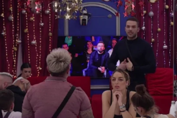 ANĐELO DOKRAJČIO MATORU: Udružio snage sa Anitom, pa joj u programu uživo zadao BRUTALAN UDARAC!