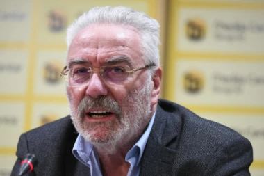 NJU POLITIKA NE ZANIMA, ONA JE ZAVRŠILA DVA FAKULTETA! Ovo je lepa Mina, ćerka čuvenog i kontroverznog  Branimira Nestorovića! (FOTO)