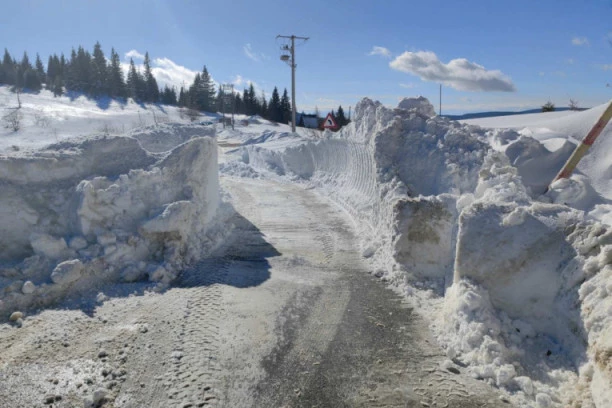 UŽAS NA PLANINI: Majku i ćerku zatrpala lavina! Došle zbog novogodišnje čarolije, a onda se dogodila tragedija