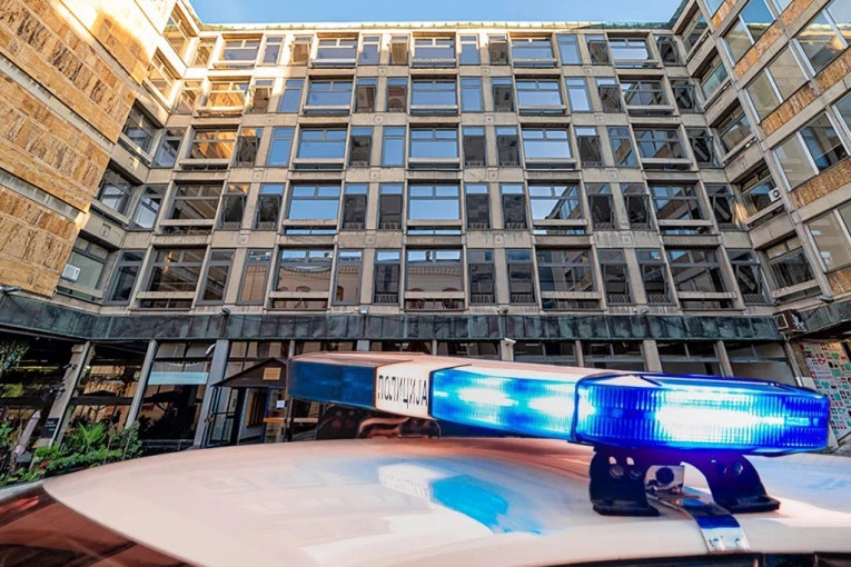 DEKAN SINANI ĆE BITI SASLUŠAN NAKON SMRTI STUDENTKINJE (25) NA FILOZOFSKOM FAKULTETU! Novi detalji tragedije u centru Beograda!