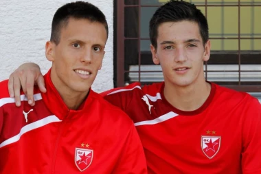 PUČE TRANSFER BOMBA U BEOGRADSKOJ ZONI: Sve se desilo brzinski i neplanirano! (FOTO GALERIJA)