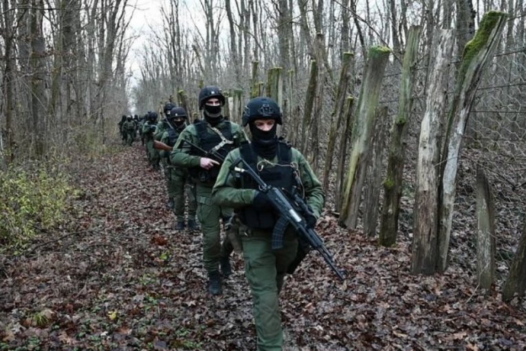 Iregularne migracije policija granica krijumčarenje ljudi ilegalni imigranti hapšenje Avganistanci