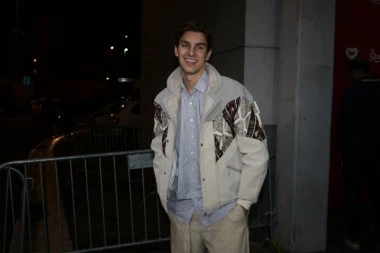 UZNEMIRUJUĆE! OD OBIČNE PREHLADE DO OTVARANJA LOBANJE: Naš pevač HITNO operisan - proživeo pakao (FOTO)