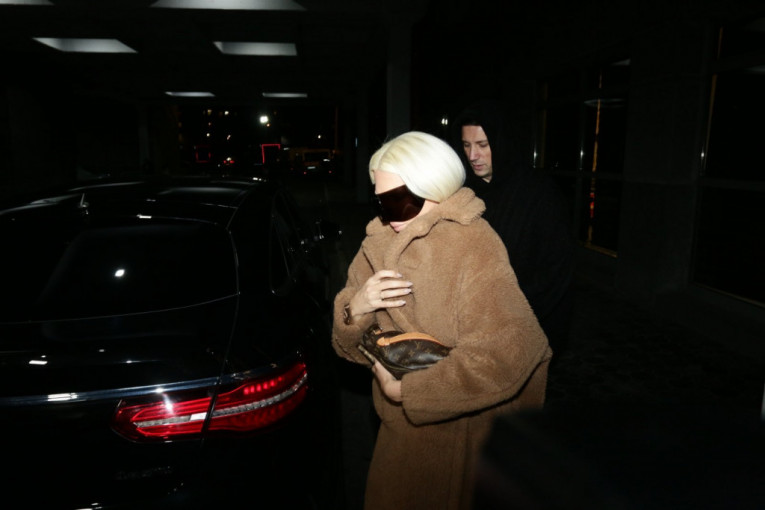 Jelena Karleuša na koncertu Milice Pavlović