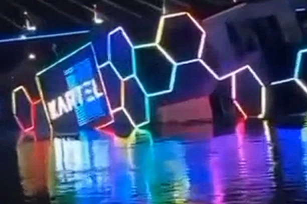 "SPLAV TONE, MOLIMO VAS DA NAPUSTITE OBJEKAT"! Očevidac užasa na "Kartelu" za Republiku: Bilo je strašno, voda je došla do kukova, a OVO je pravi razlog potapanja!