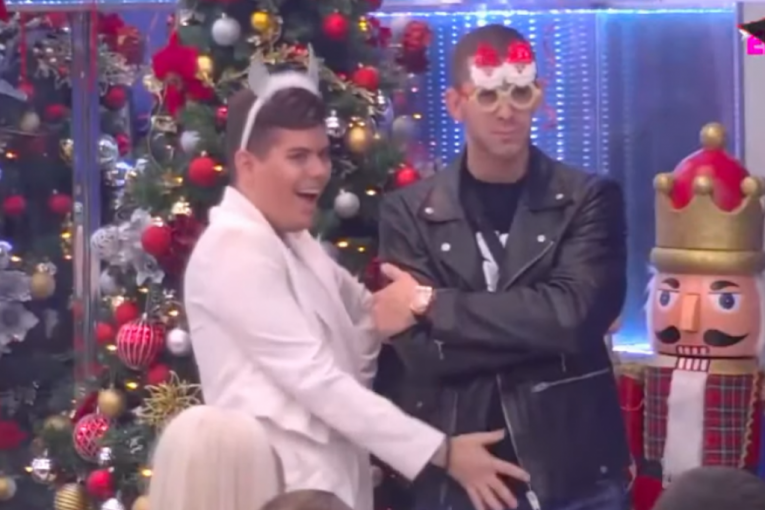 Boža Džons i Uroš Stanić novogidšnje fotkanje