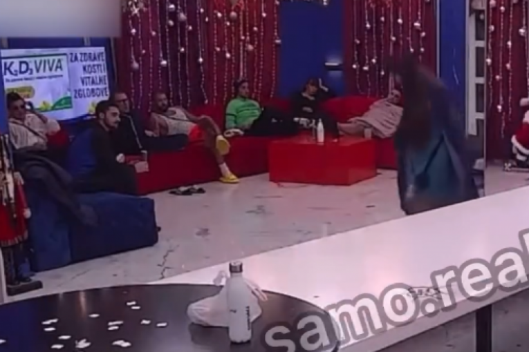 Miljana Kulić vršila veliku nuždu u dvorištu Elite