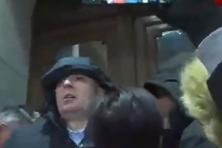 ĐILAS OPTUŽIO ZELENOVIĆA I ALEKSIĆA DA SU ČLANOVI PRELIĆEVE GRUPE?! Kod njih se više ne zna ko pije, a ko plaća!