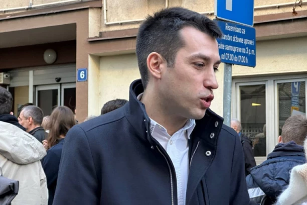 SKANDALOZNA NEISTINA IZAŠLA NA VIDELO! Nova S i Veselinović obmanuli građane Novog Beograda!