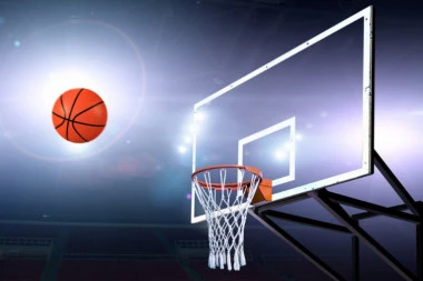 U Beogradu postavljena prva od 100 inovativnih košarkaških konstrukcija