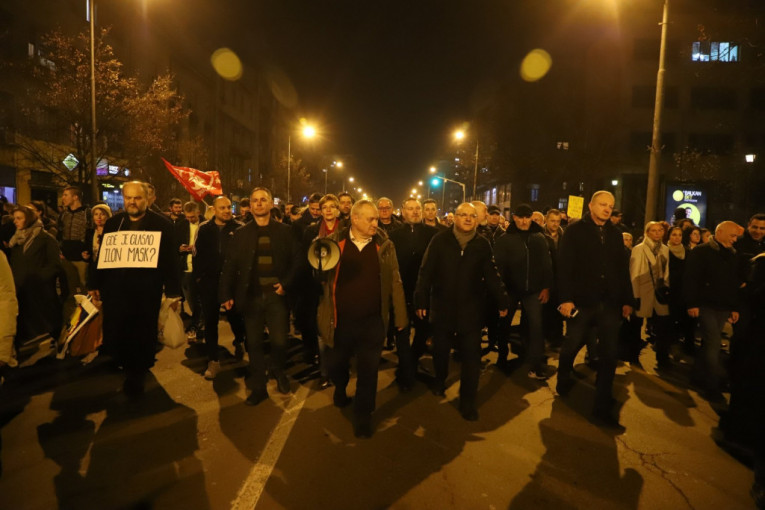 ĐILASOVCI PONOVO SPREMAJU HAOS! DOŠLI ISPRED 29. NOVEMBRA: "Majdanci" zahtevaju oslobađanje huligana koji su rušili grad