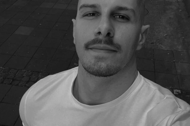 OVAKO JE POKOJNI MIHAILO GOVORIO O JANJUŠU: Živeo je potpuno drugačije od svoja dva brata!