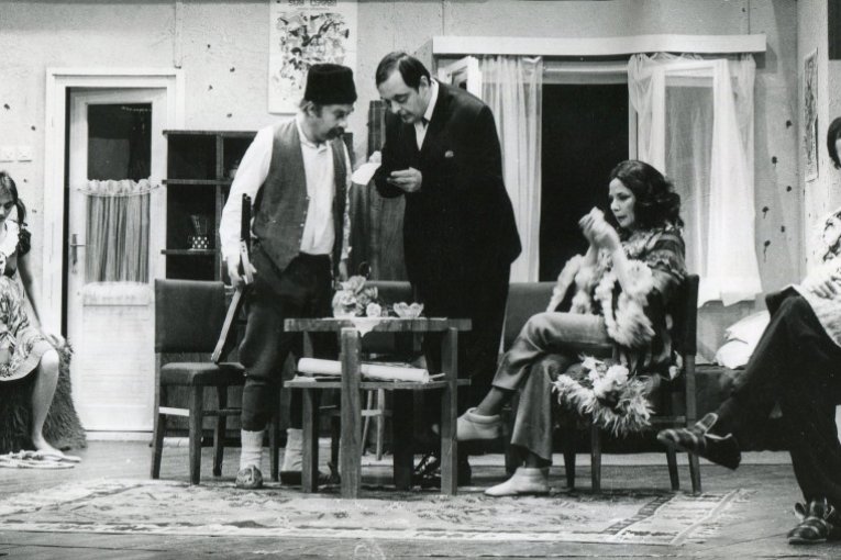 Radovan Treći predstava