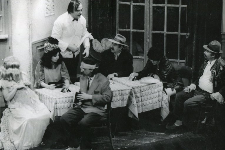 Radovan Treći predstava