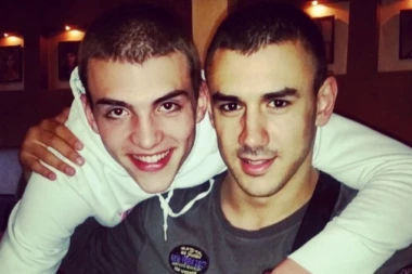 VELJKOV KUM STAO NA "LUDI KAMEN": Trudna Bogdana i Ceca NERAZDVOJNE, evo kako su IZGLEDALE! (FOTO)