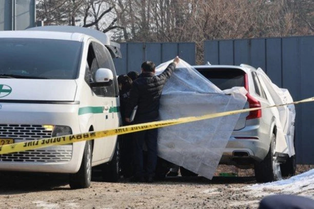 POZNATI GLUMAC PRONAĐEN MRTAV! Policija pronašla telo u kolima, pored njega bio briket uglja - sumnja se na OVO!