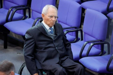 UMRO NEMAČKI POLITIČAR! Posle Angele Merkel bio najmoćniji čovek u zemlji!