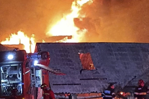 BROJ NASTRADALIH U POŽARU SVE VEĆI: Sedmoro poginulih u stravičnoj nesreći u Rumuniji! (FOTO)