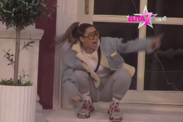 NAJGORE IZDANJE ANELI AHMIĆ! Vrišti i divlja po Šimanovcima - zbog ovoga će je svi OSUDITI!