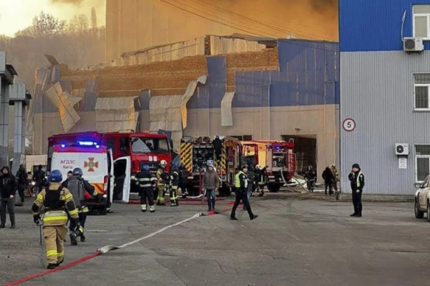 SNAŽNA EKSPLOZIJA I POŽAR U KIJEVU! Hitno se oglasio Vitalij Kličko, šta se dešava?!