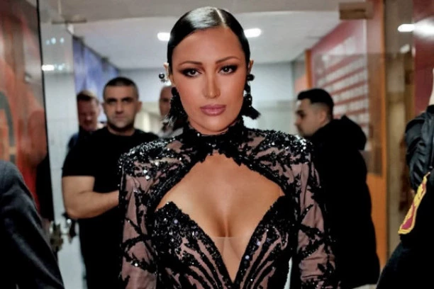 "BILO JE TEŠKO, IZDRŽALA SAM MESEC-DVA...": Pevačica progovorila o saradnji s Prijom, pa otkrila zašto je ODUSTALA