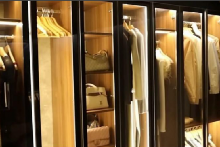 Baka Prase pokazao stan u 2.000.000 evra