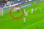 PA, KAKO, ČOVEČE? Englez se kandidovao za najveći promašaj u istoriji fudbala (VIDEO)