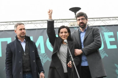 HRVATI PUCAJU OD MUKE ŠTO JE SRBIJA ZA VUČIĆA: Shvatili šta je istina, pa zakukali