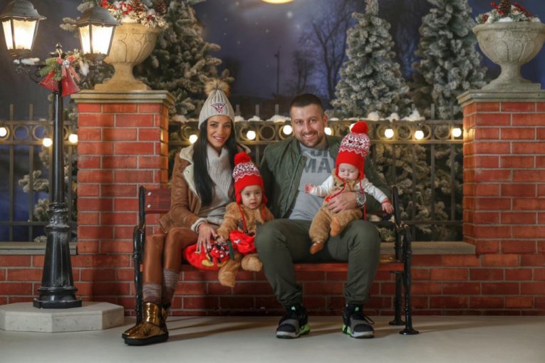 Jelena i Mladen Vuletić novogodišnje slike