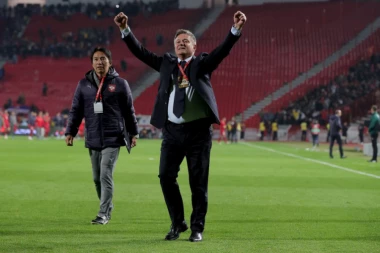 SRBIJA OPET POBEDILA ENGLESKU: Posle Arsenalovog bisera i as Mančester junajteda odabrao "orlove"