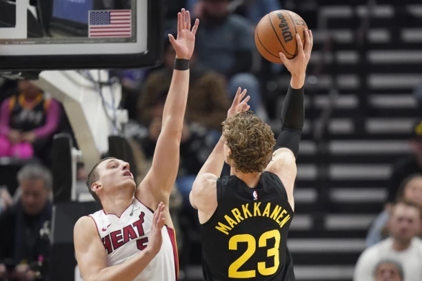 POKAZAO ŠTA UME: Starter Jović bez promašaja u porazu Majamija!