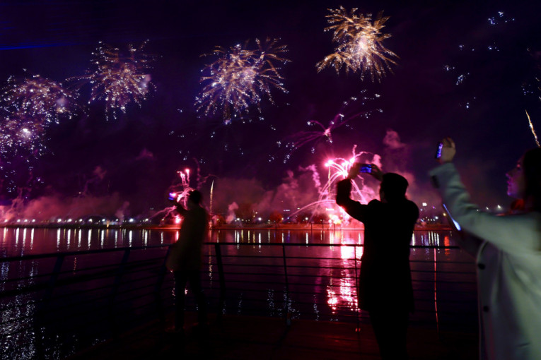 Vatromet iznad Save u Beogradu