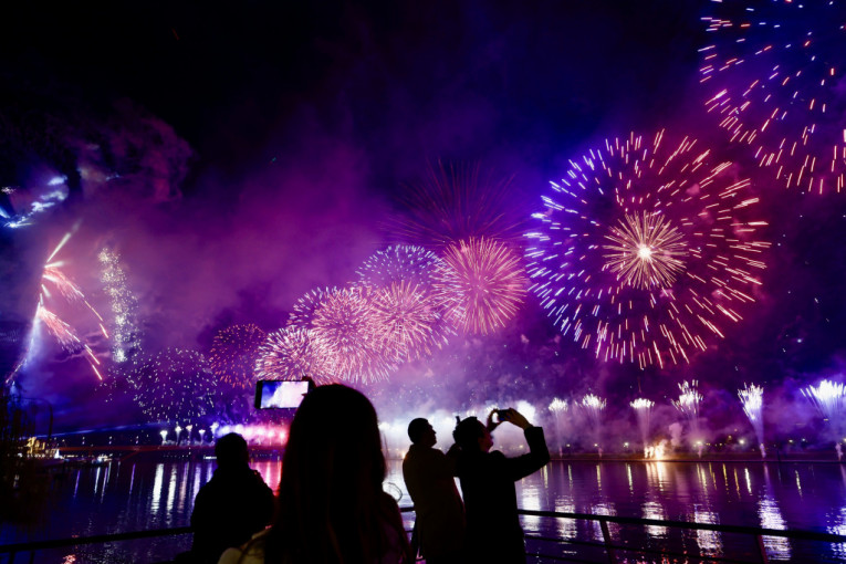 Vatromet iznad Save u Beogradu