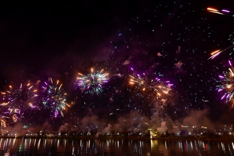 Vatromet iznad Save u Beogradu