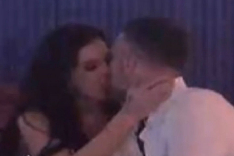 Anita Stanojlović i Anđelo Ranković poljubac