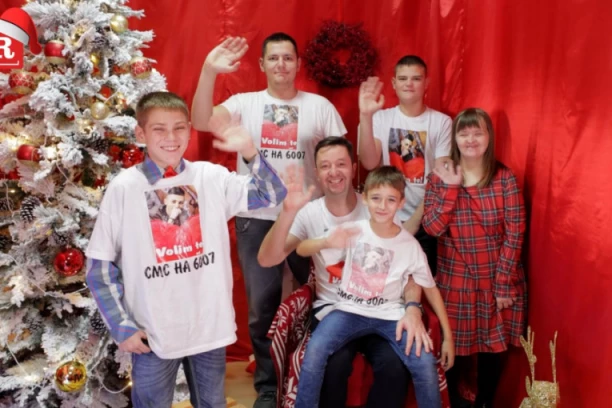 ''OTIŠLO JE CELO JEDNO ŠKOLSKO ODELJENJE!'' Ispovest dece POBEDNIKA - koja su iza sebe ostavila zloćudnu bolest i čiji je svaki dan borba, a on je njihov ANĐEO ČUVAR! (VIDEO)