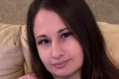 MAJKA JU JE LAGALA DA JE BOLESNA I STRPALA JE U INVALIDSKA KOLICA: Ćerka otkrila prevaru, pa je ubila, a sada je otkrila koja POZNATA LIČNOST ju je spasila