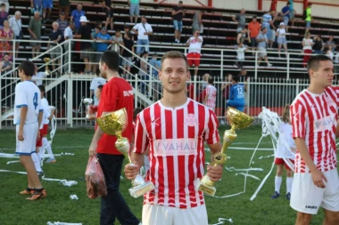 KAKAV DEDA, TAKAV UNUK: Pižon stiže da pomogne klubu da se plasira u viši rang takmičenja! (FOTO GALERIJA)