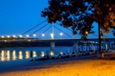 POTOPLJEN ŠTRAND! Dunav se izlio, samo vire vrhovi suncobrana