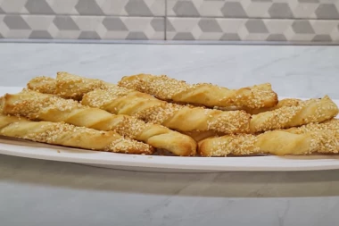 POSNI SLANI ŠTAPIĆI SA PIVOM: Uz dodatak susama potpuno će vas očarati, napravite ih kao dodatak PRAZNIČNOJ TRPEZI