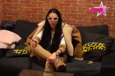 POVEĆALA SAM POZADINU, MOŽDA IZVADIM REBRA! Maja Marinković bi opet na operaciju, evo šta hoće da napravi od sebe! (FOTO)