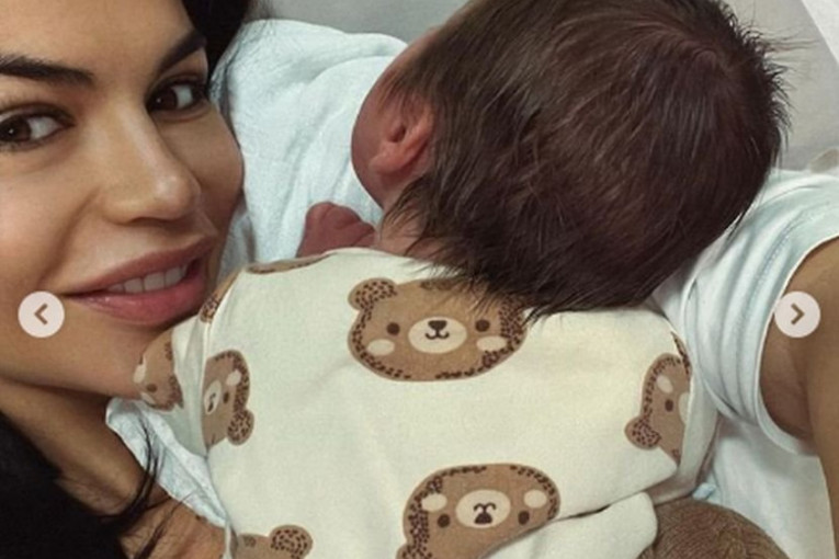 Dejana Živković pokazala bebu